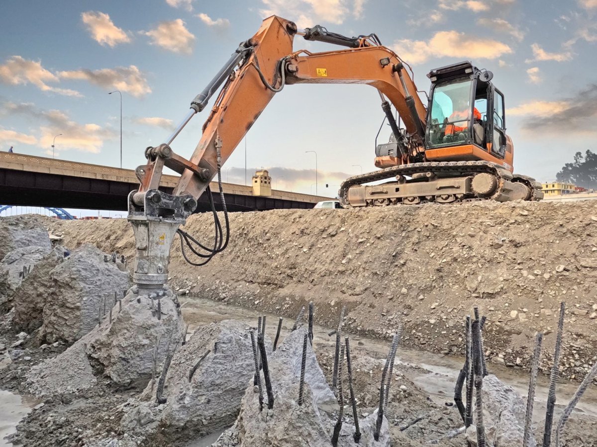 Simex Tfv Vertical Drum Cutter Cropping Reinforced Concrete Piles IN GENOA CONSTRUCTION SITE - zsstore.shop