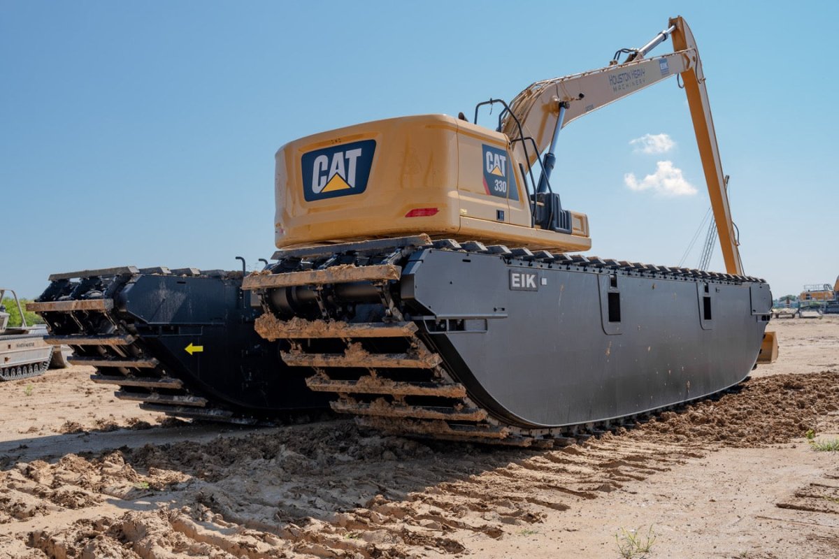 Caterpillar 2019 Long Reach Pontoon Excavator - 3505 Hours - EIK Solutions